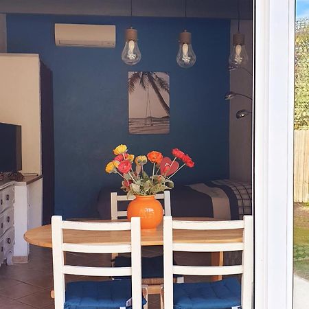 Studio 33 M2 Au Calme Proche Hyeres La Crau Eksteriør bilde