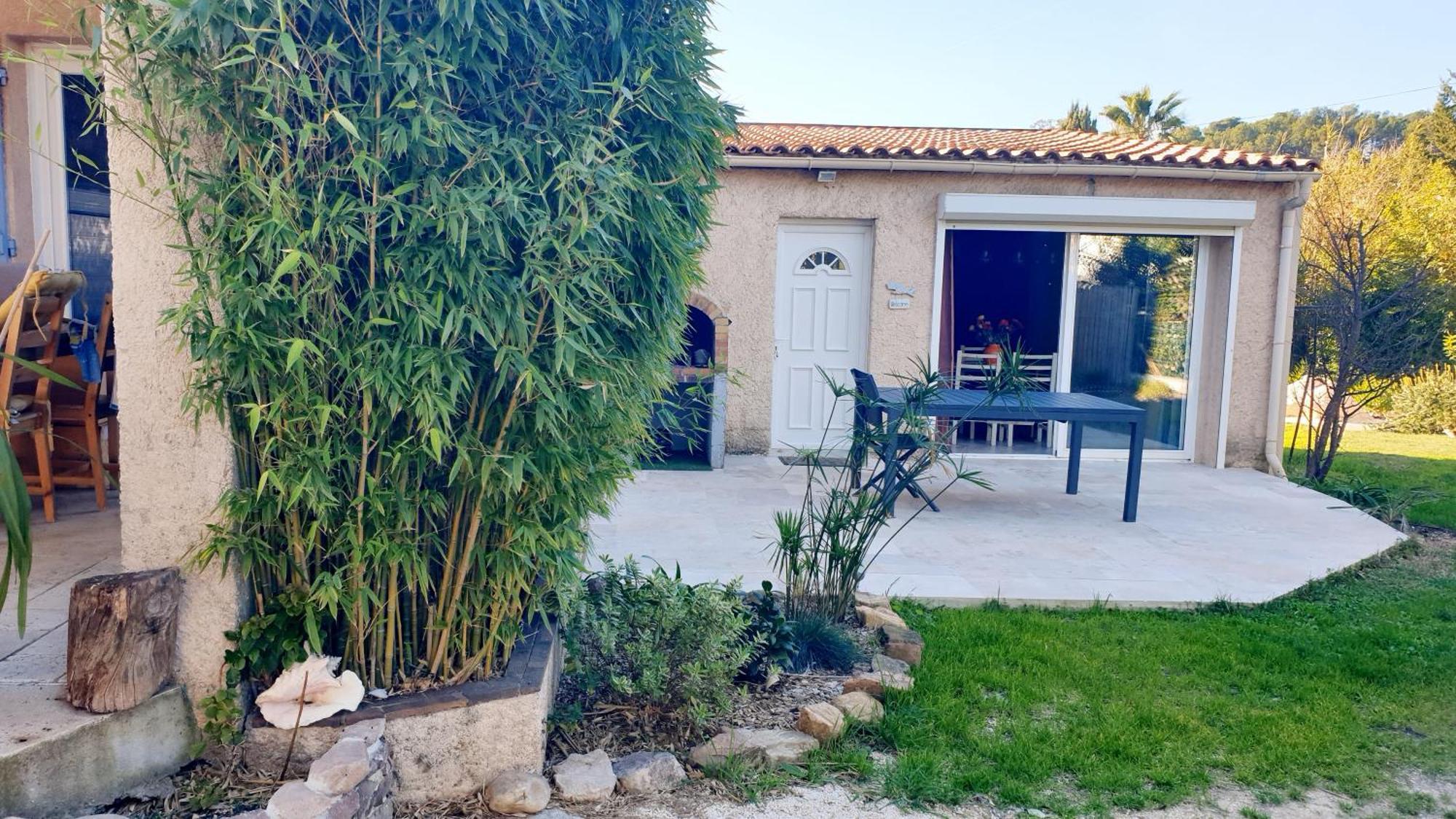 Studio 33 M2 Au Calme Proche Hyeres La Crau Eksteriør bilde
