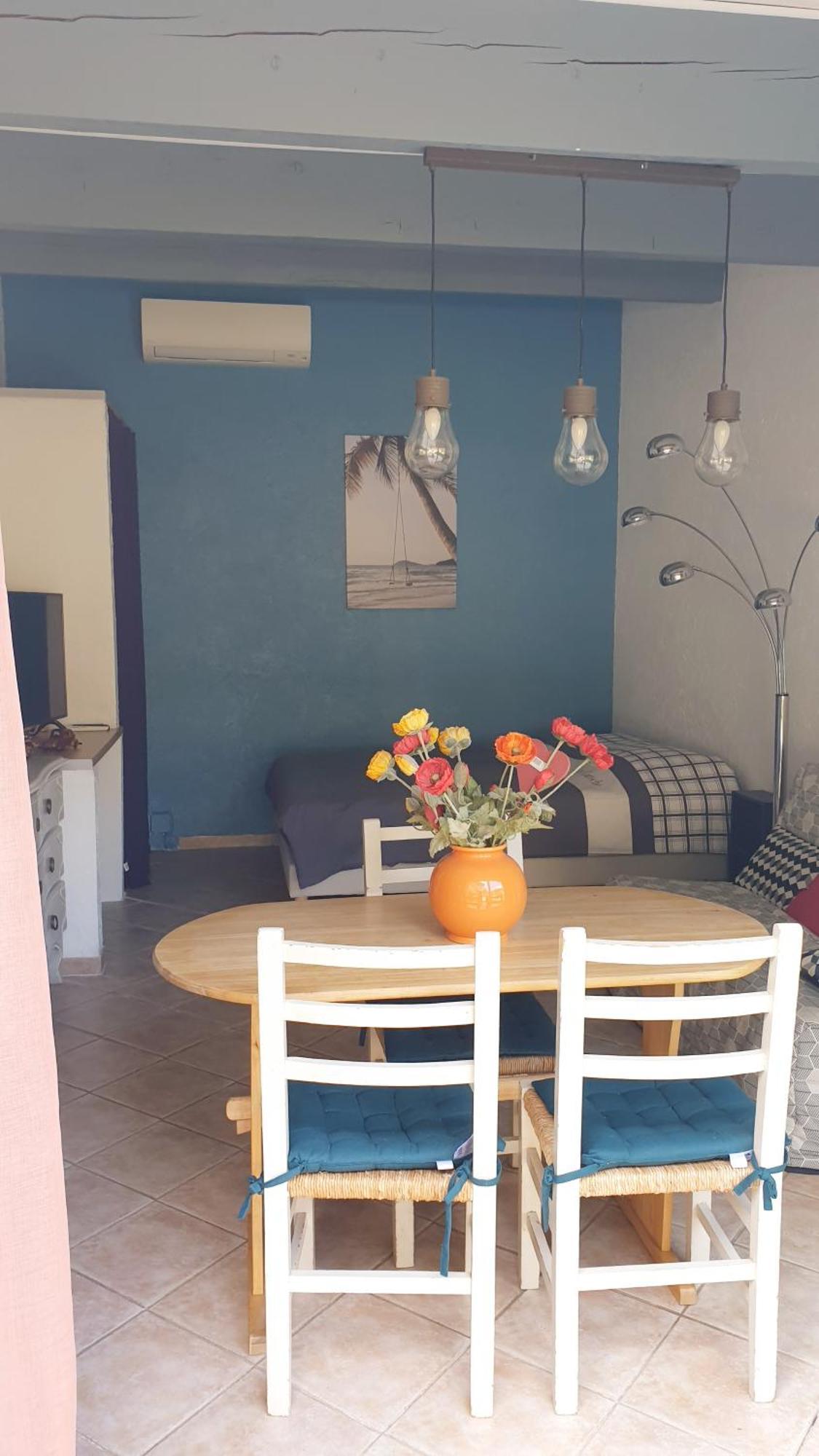 Studio 33 M2 Au Calme Proche Hyeres La Crau Eksteriør bilde