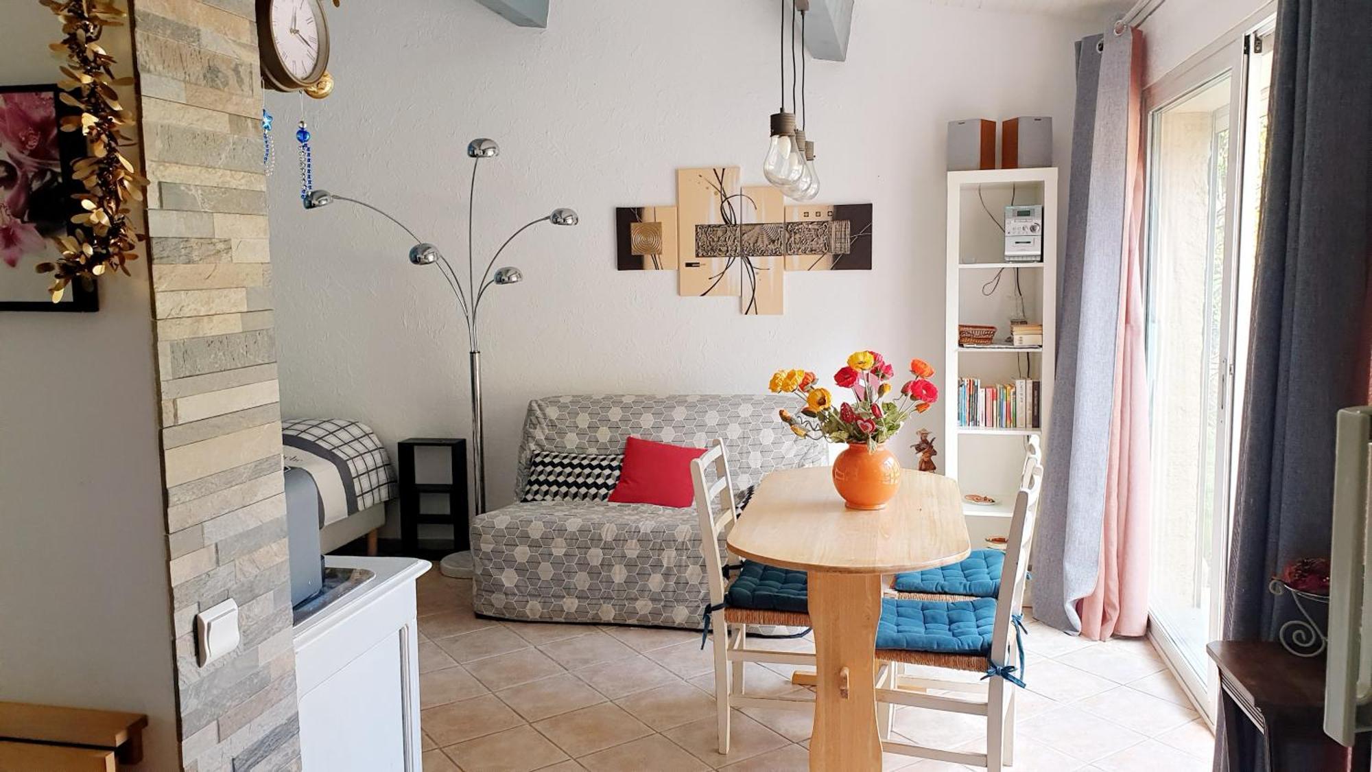 Studio 33 M2 Au Calme Proche Hyeres La Crau Eksteriør bilde